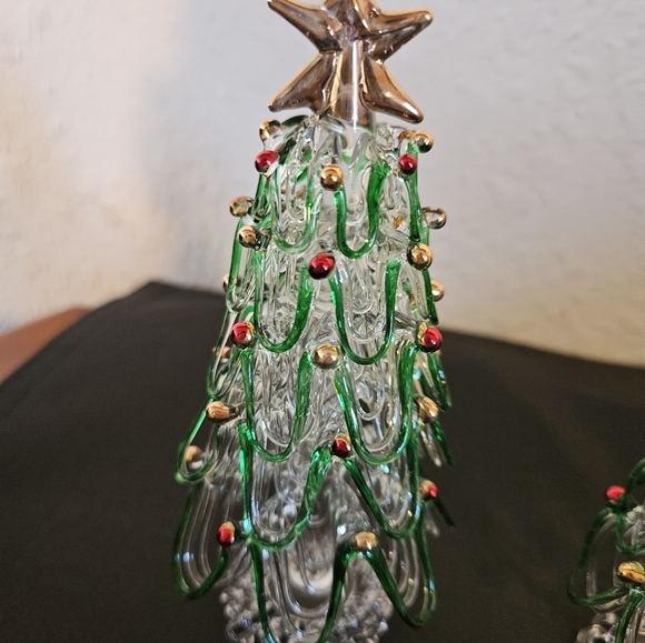 Vintage Blown Glass Spun Christmas Tree set of 3 with  a Gold star on top. - Picture 5 of 10